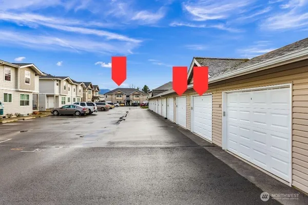 $299,000 | 1305 Boon Street, Unit 213, Sumas, WA 98295