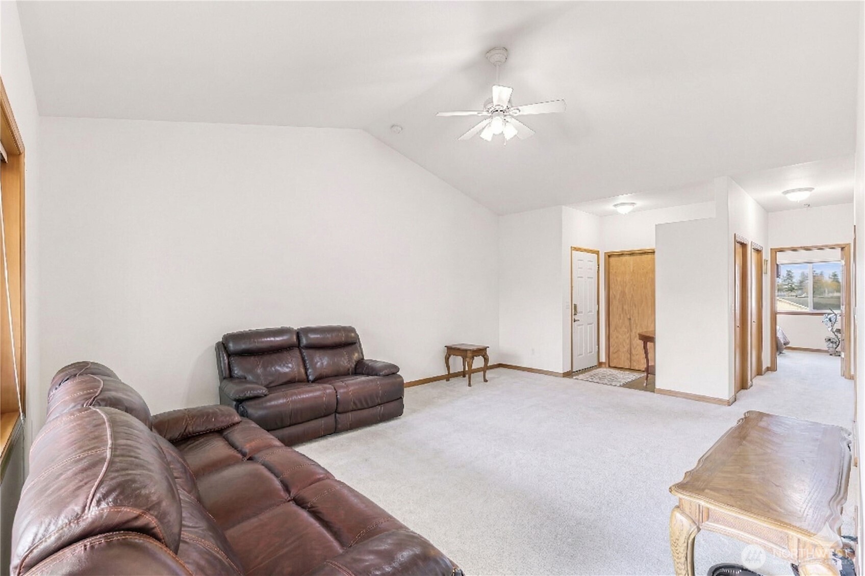 1305 Boon Street, Unit 213 Sumas, WA 98295 - Photo 4 of 29