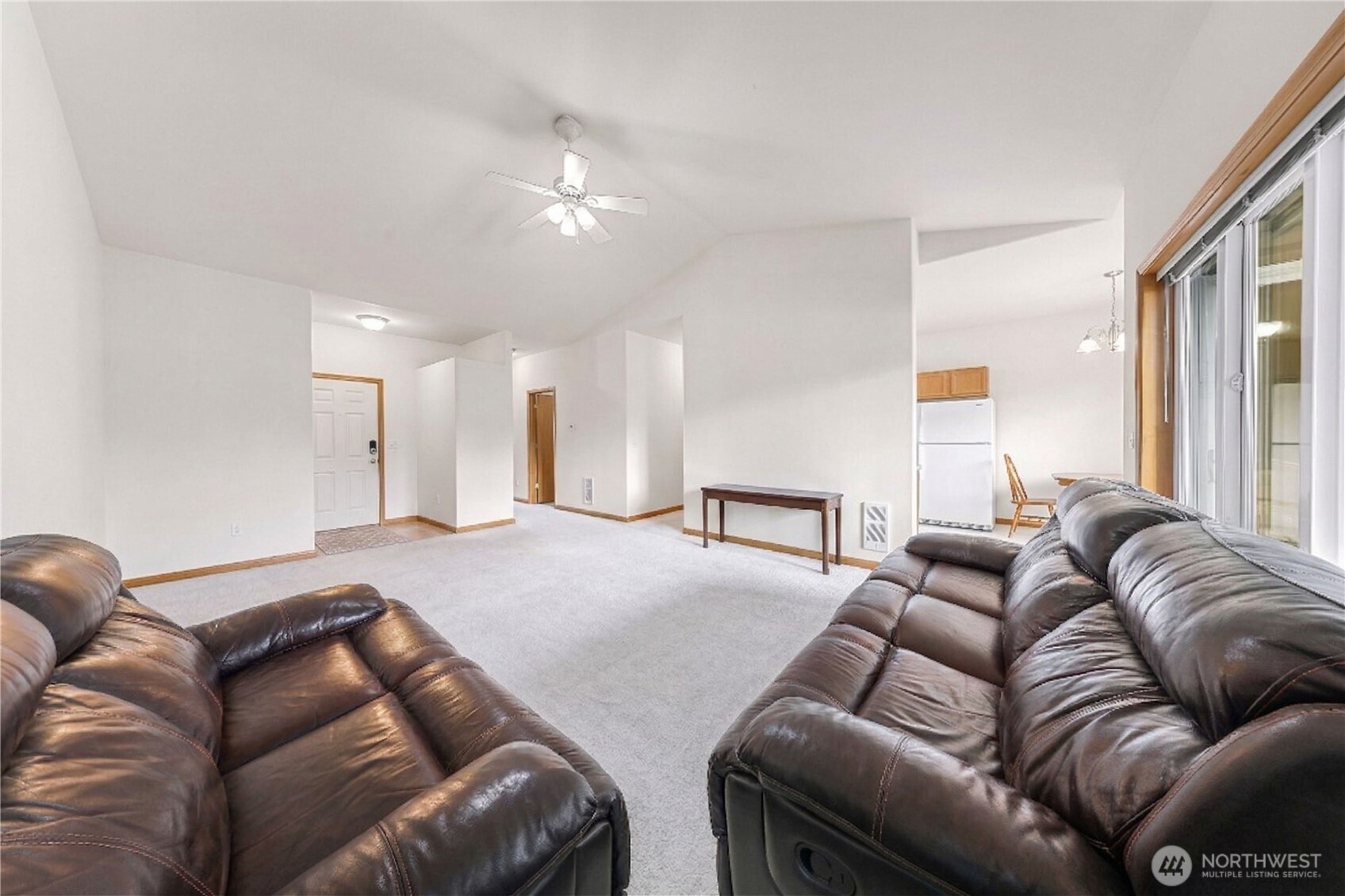 1305 Boon Street, Unit 213 Sumas, WA 98295 - Photo 5 of 29