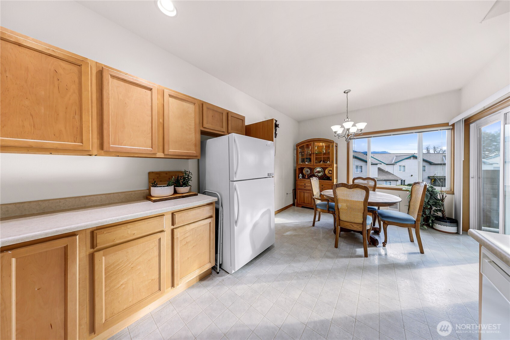 1305 Boon Street, Unit 213 Sumas, WA 98295 - Photo 7 of 29