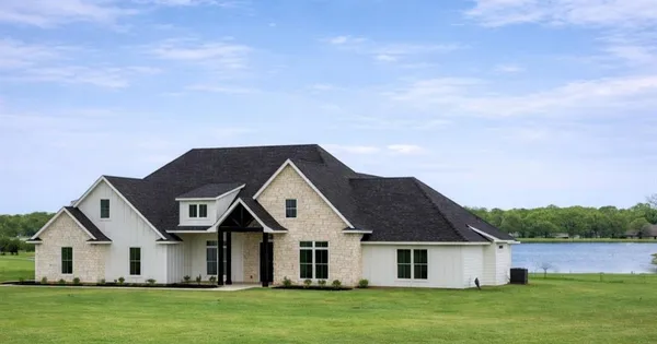 $539,000 | 176 Vaughn Lane, Calera, OK 74730