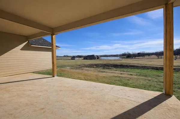 $549,000 | 176 Vaughn Lane, Calera, OK 74730