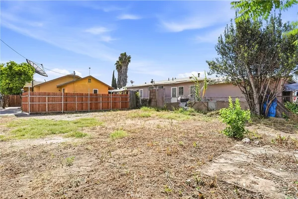 $125,000 | 0 Holmes Avenue, Los Angeles, CA 90002