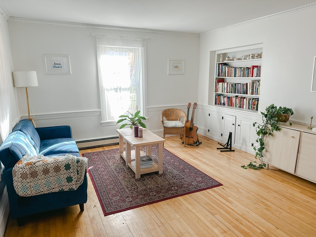 10 Maple Street Sturbridge, MA 01566 - Photo 3 of 30 a living room with furniture rug and window