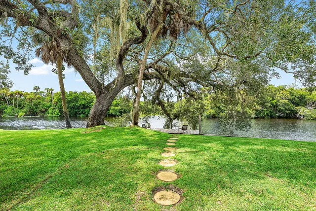 $769,000 | 7100 Lorraine Court, Port St. Lucie, FL 34952