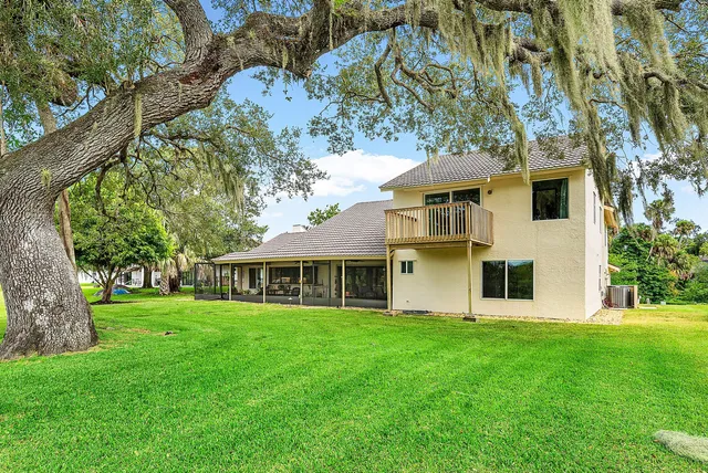 $769,000 | 7100 Lorraine Court, Port St. Lucie, FL 34952