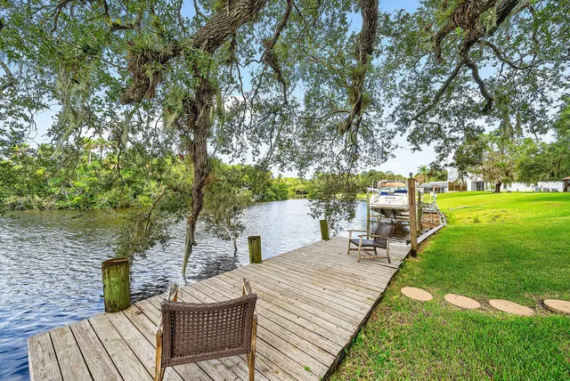 $769,000 | 7100 Lorraine Court, Port St. Lucie, FL 34952