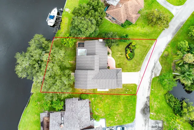 $769,000 | 7100 Lorraine Court, Port St. Lucie, FL 34952