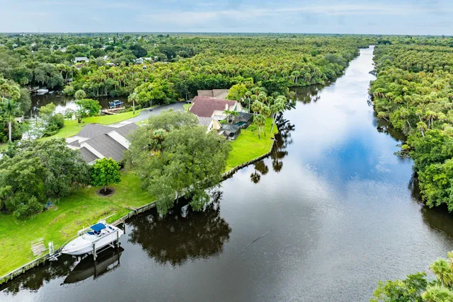 $769,000 | 7100 Lorraine Court, Port St. Lucie, FL 34952