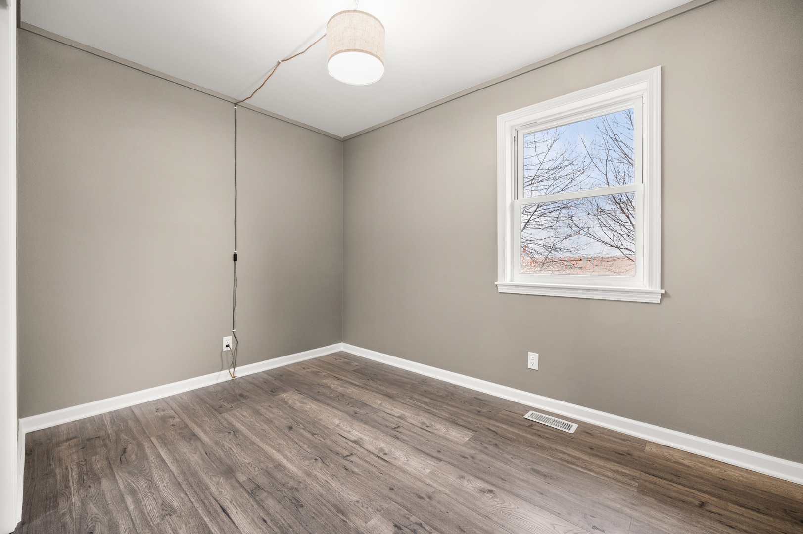 23615 Airport Road Sycamore, IL 60178 - Photo 19 of 41 Gallery Image 19