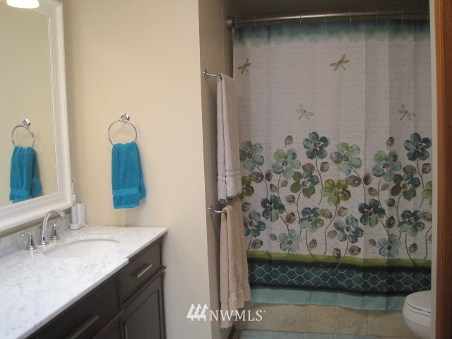 53 Strawberry Point Road Bellingham, WA 98229 - Photo 9 of 17 Gallery Image 9