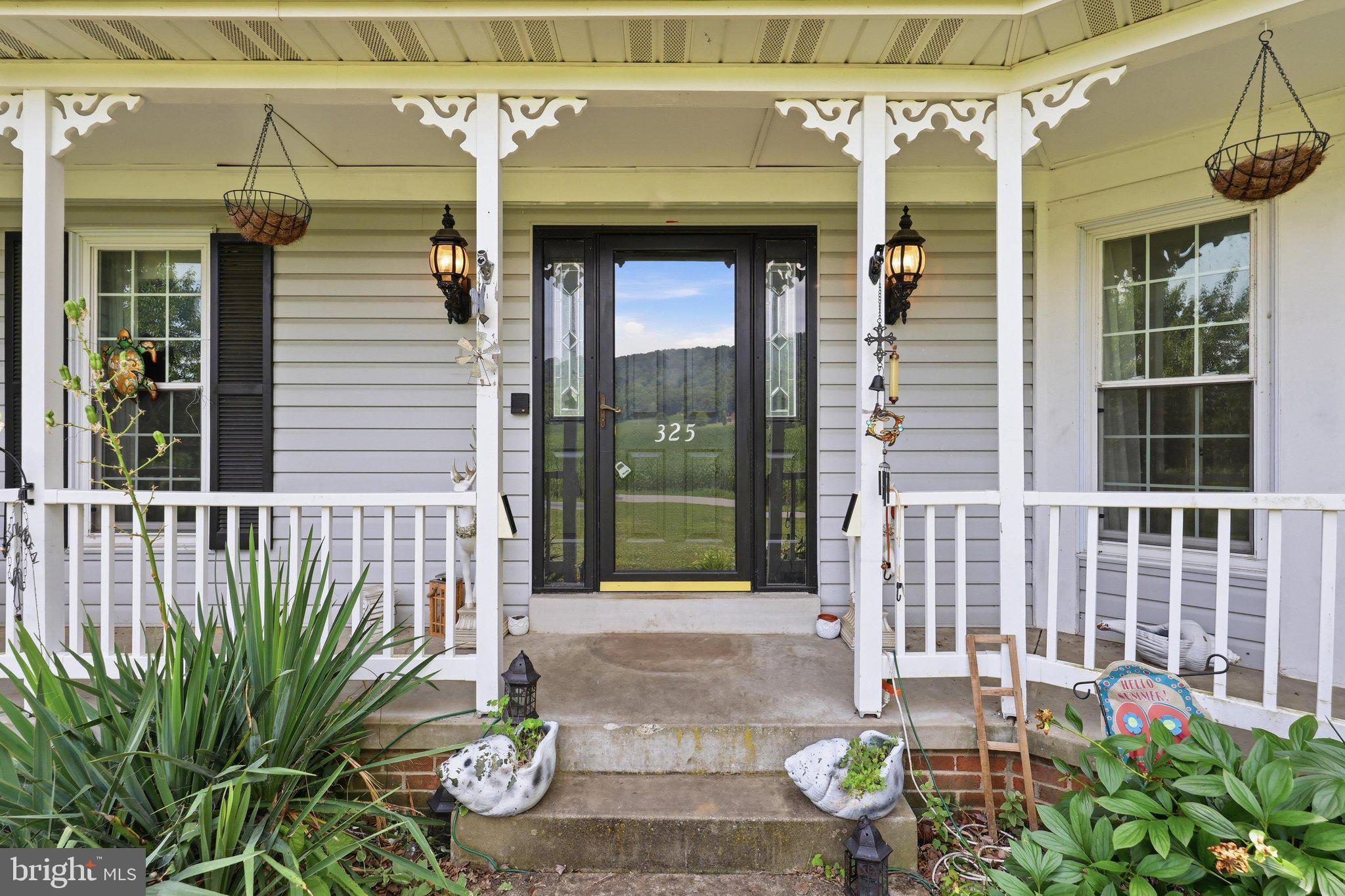 325 East Mountain Road Knoxville, MD 21758 - Photo 2 of 54 Front Door