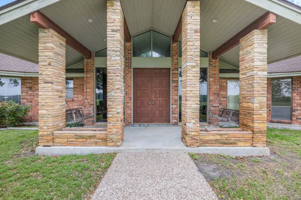 $775,000 | 1931 Bruno Road, Schulenburg, TX 78956