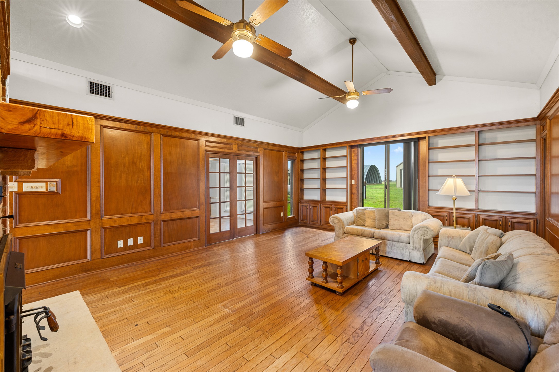 1931 Bruno Road Schulenburg, TX 78956 - Photo 18 of 40