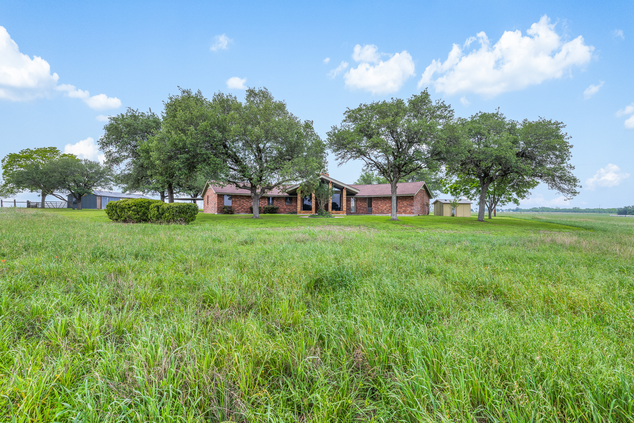 1931 Bruno Road Schulenburg, TX 78956 - Photo 3 of 40