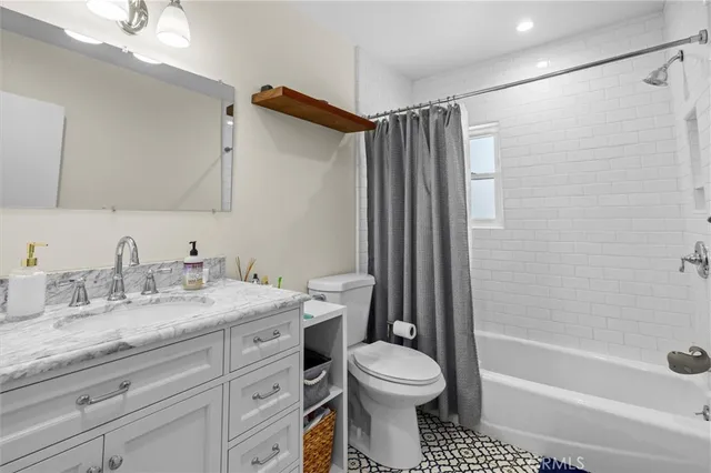 $6,950 | 3528 Pacific Avenue, Manhattan Beach, CA 90266