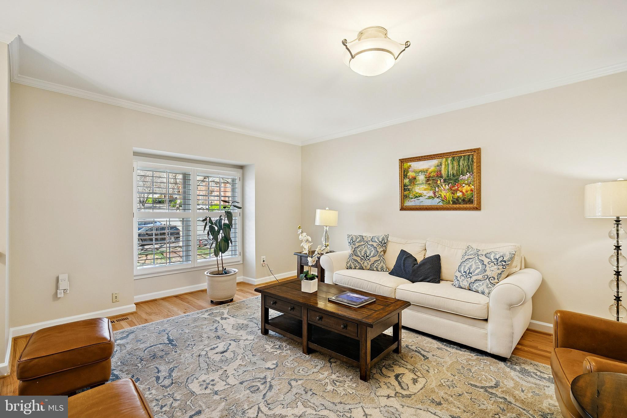 7810 Ashley Glen Road Annandale, VA 22003 - Photo 2 of 33 a living room with furniture and a window