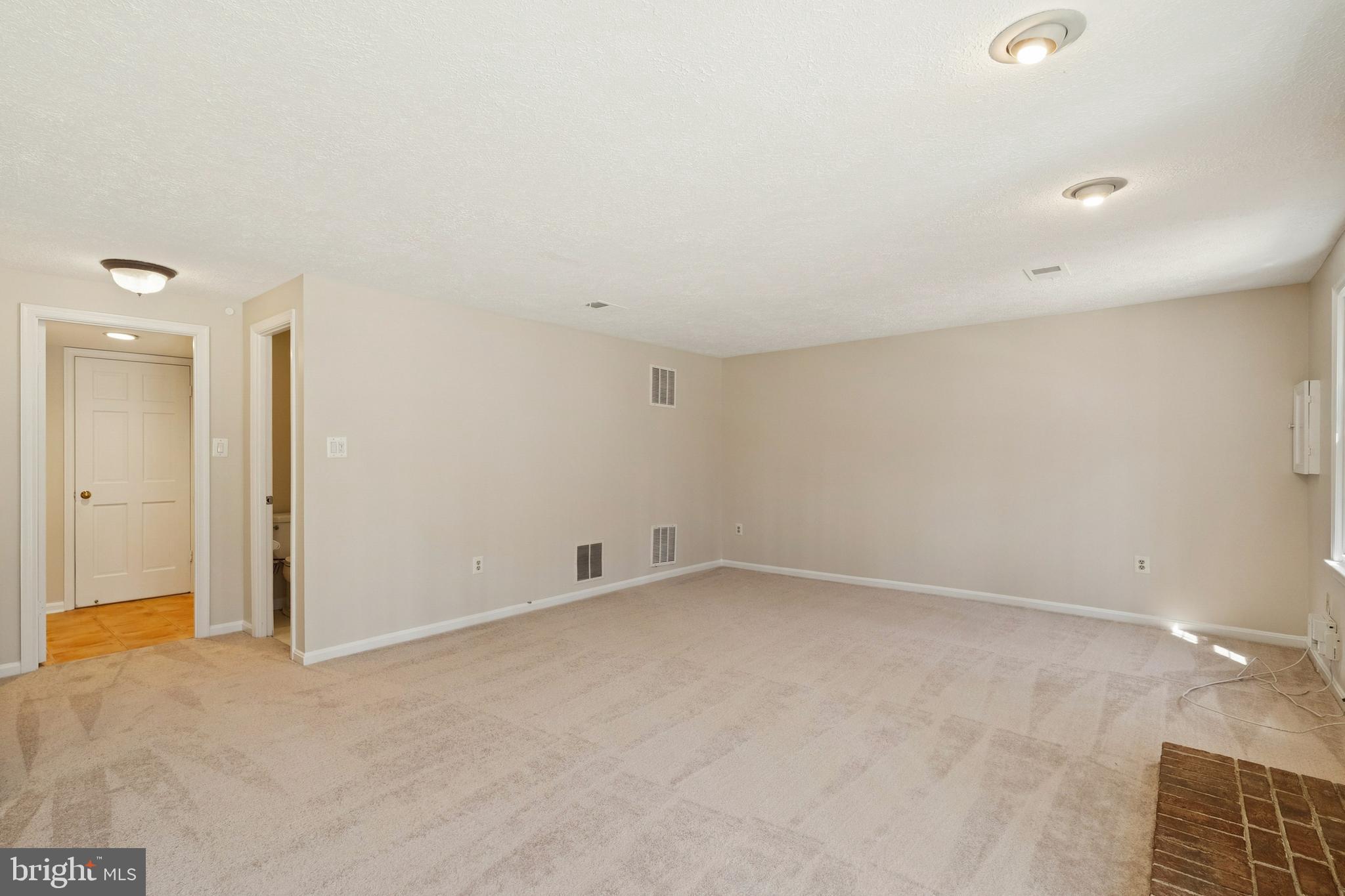 7810 Ashley Glen Road Annandale, VA 22003 - Photo 24 of 33 a view of an empty room