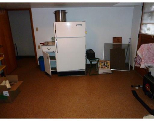 46 Overbrook Road Penn Hills, PA 15235 - Photo 12 of 16 Den/Family/Great Room. Gameroom