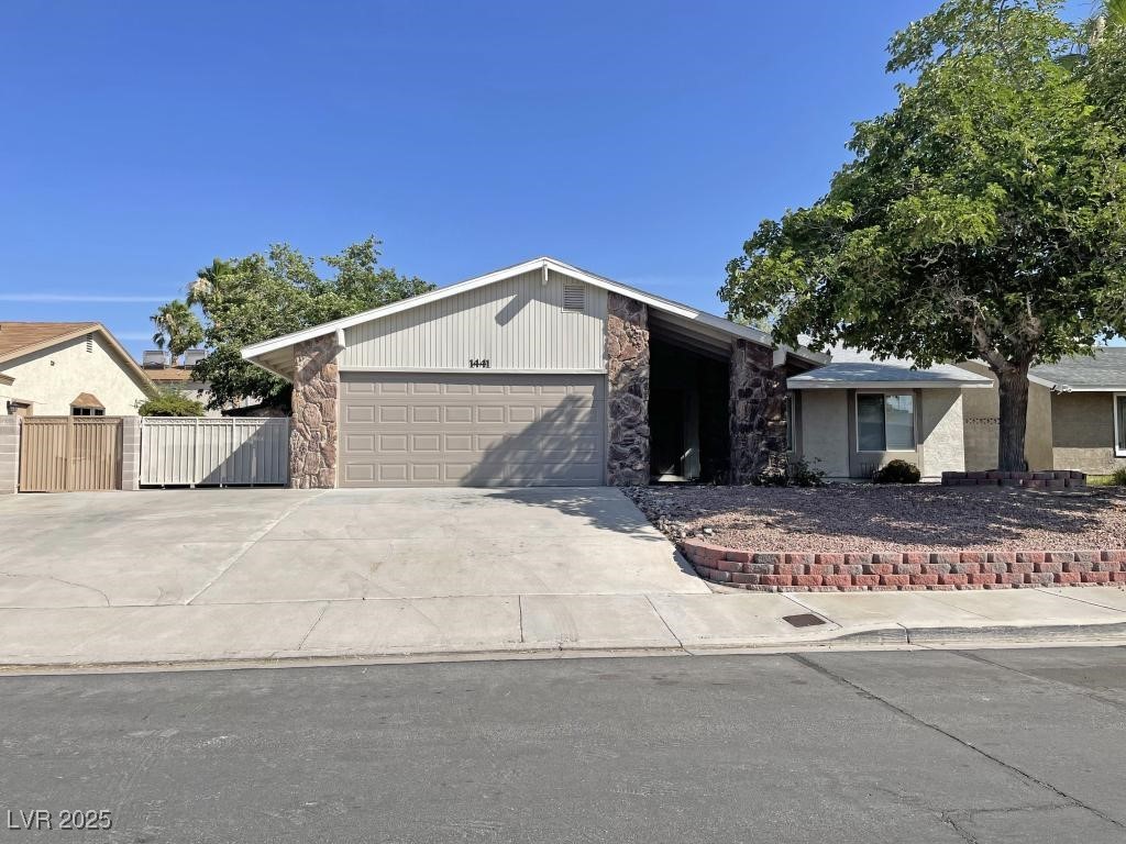 1441 Bronco Road Boulder City, NV 89005 - Photo 2 of 30