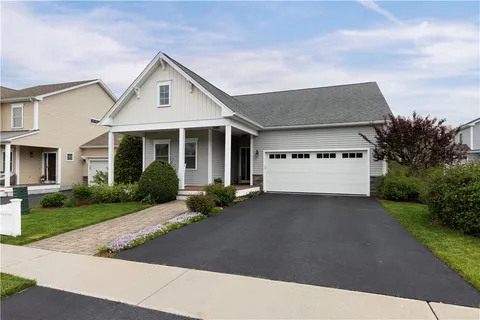 $749,900 | 55 Morningside Drive, North Kingstown, RI 02852