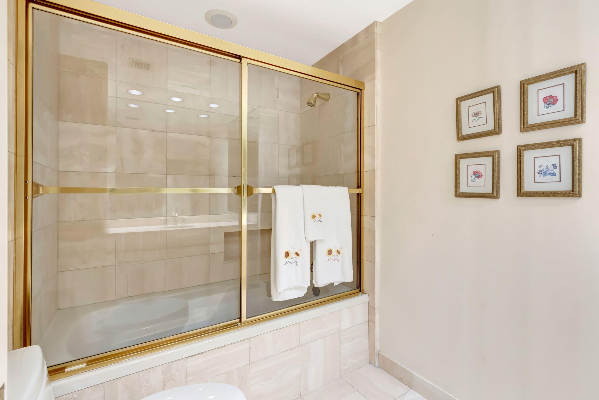 20290 Fairway Oaks Drive, Unit 254 Boca Raton, FL 33434 - Photo 41 of 104 a bathroom with a glass shower door
