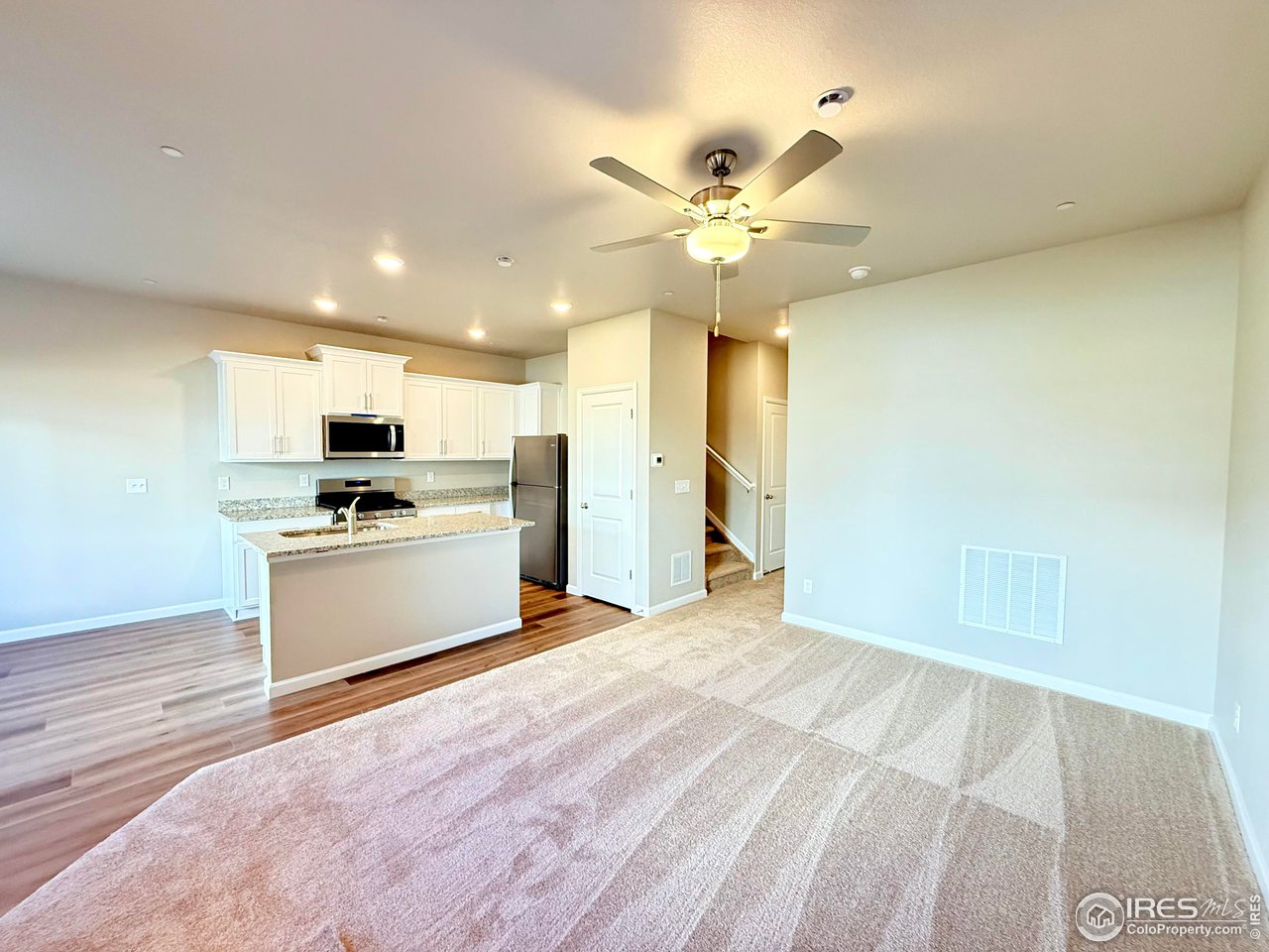 161 Robin Road Johnstown, CO 80534 - Photo 4 of 34 Gallery Image 4