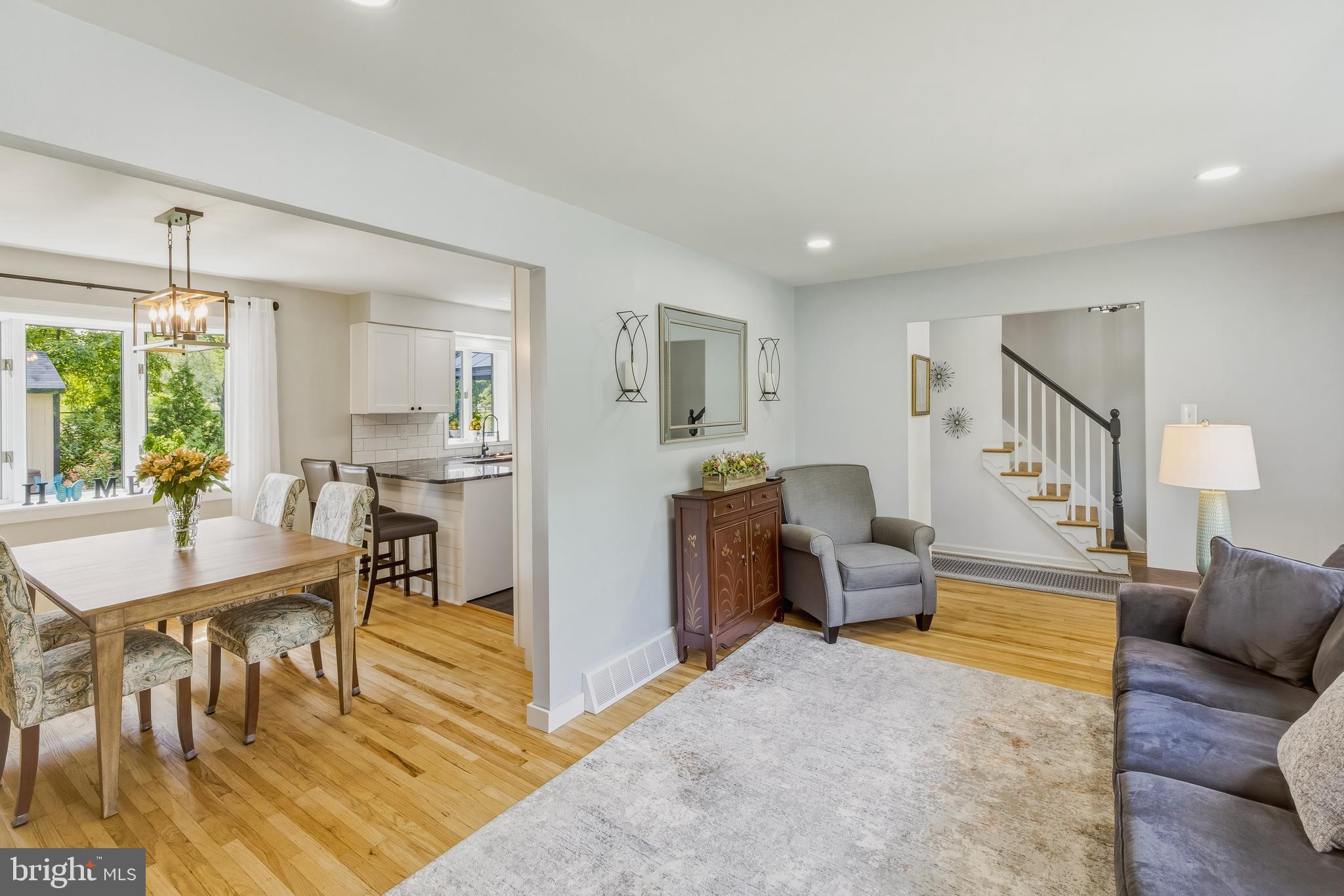 33 Gray Birch Road Turnersville, NJ 08012 - Photo 12 of 36 Recessed Lighting