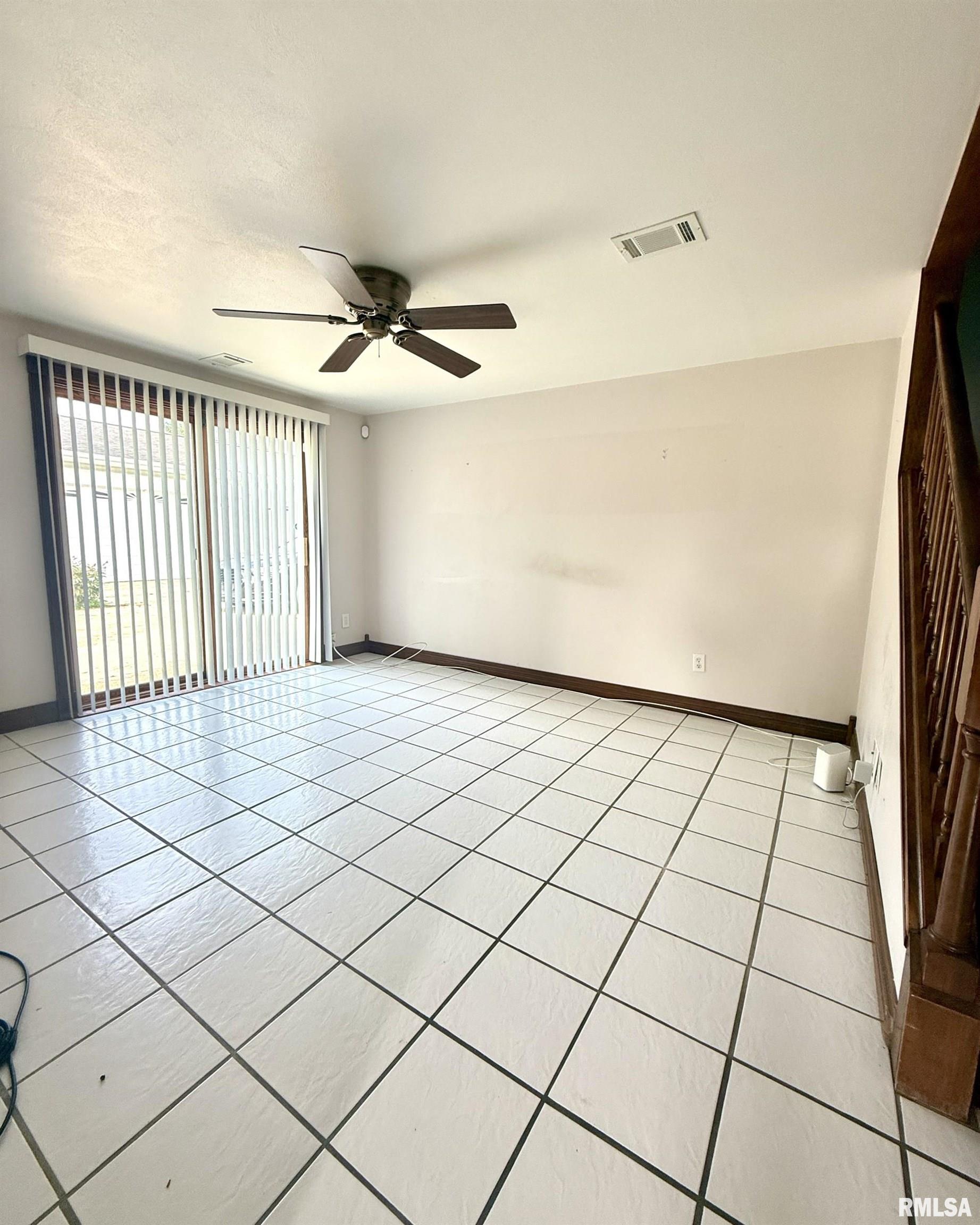 1428 West Northmoor Road Peoria, IL 61614 - Photo 8 of 31