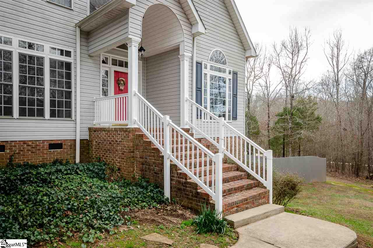 107 Green Ridge Drive Easley, SC 29642 - Photo 4 of 35 Gallery Image 4
