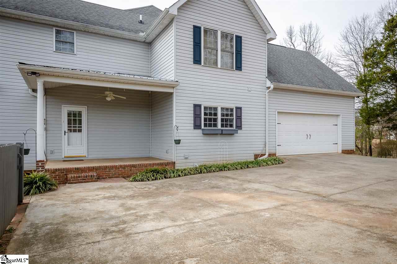 107 Green Ridge Drive Easley, SC 29642 - Photo 5 of 35 Gallery Image 5