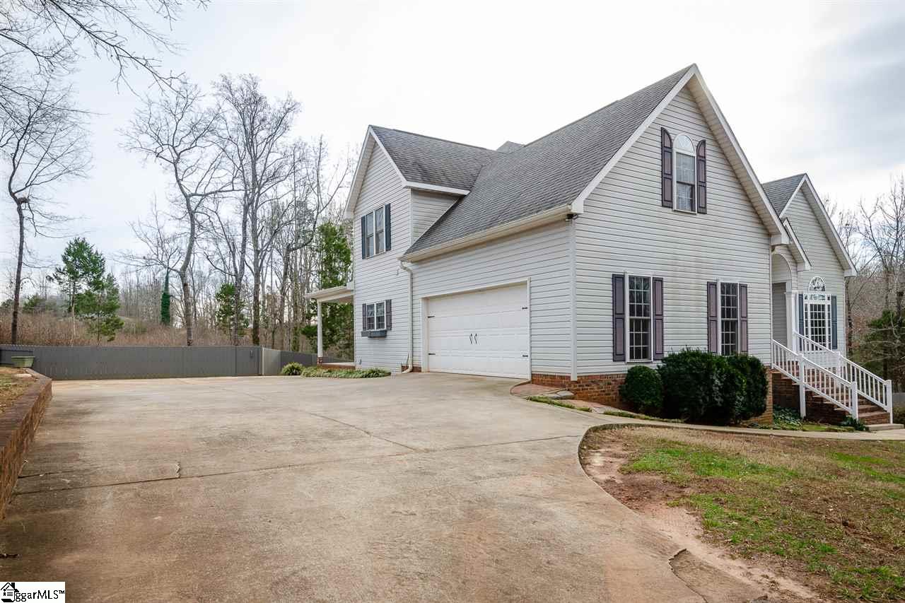 107 Green Ridge Drive Easley, SC 29642 - Photo 6 of 35 Gallery Image 6