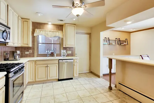$525,000 | 714 West Campbell Street, Arlington Heights, IL 60005