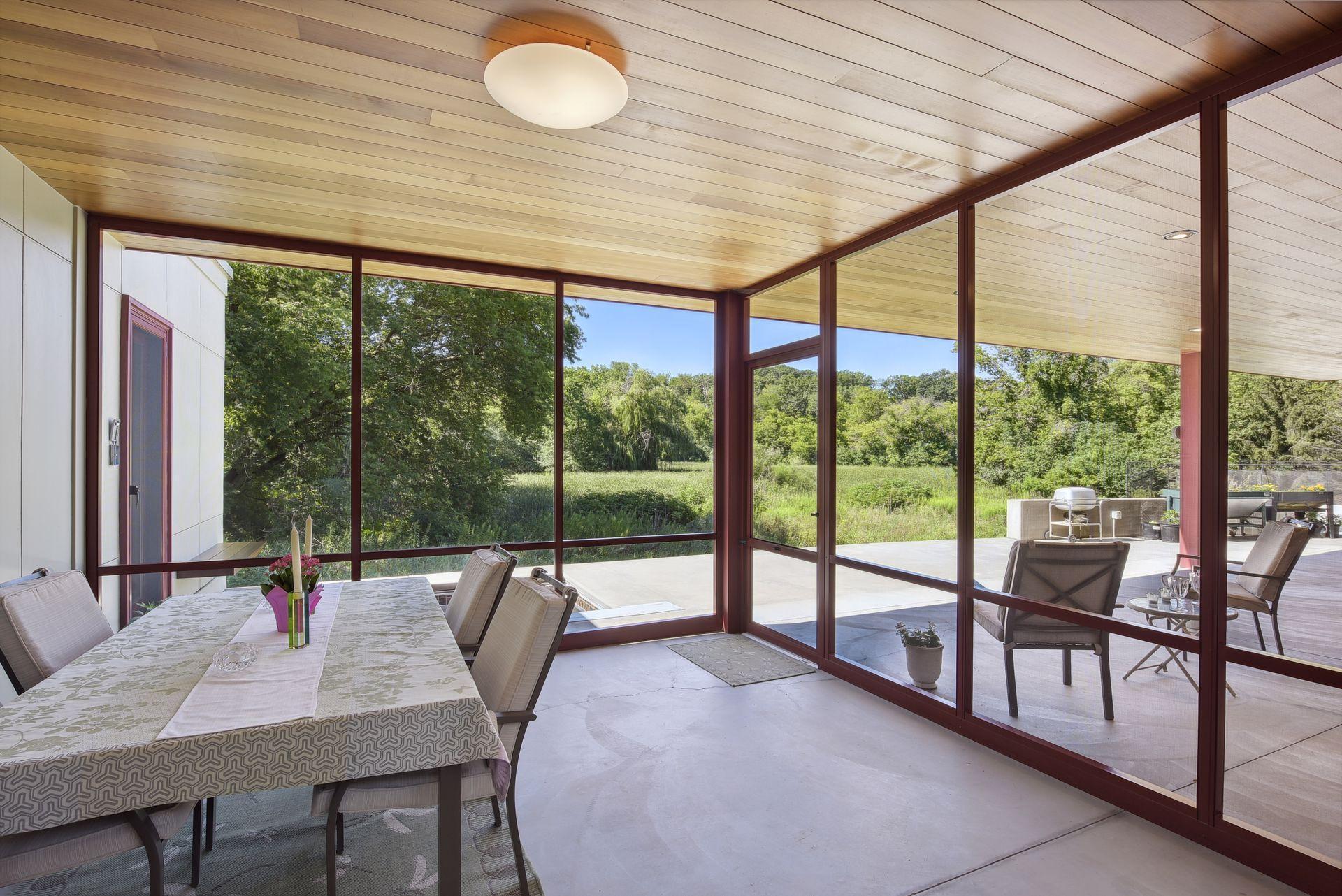 13733 Spring Lake Road Minnetonka, MN 55345 - Photo 17 of 51