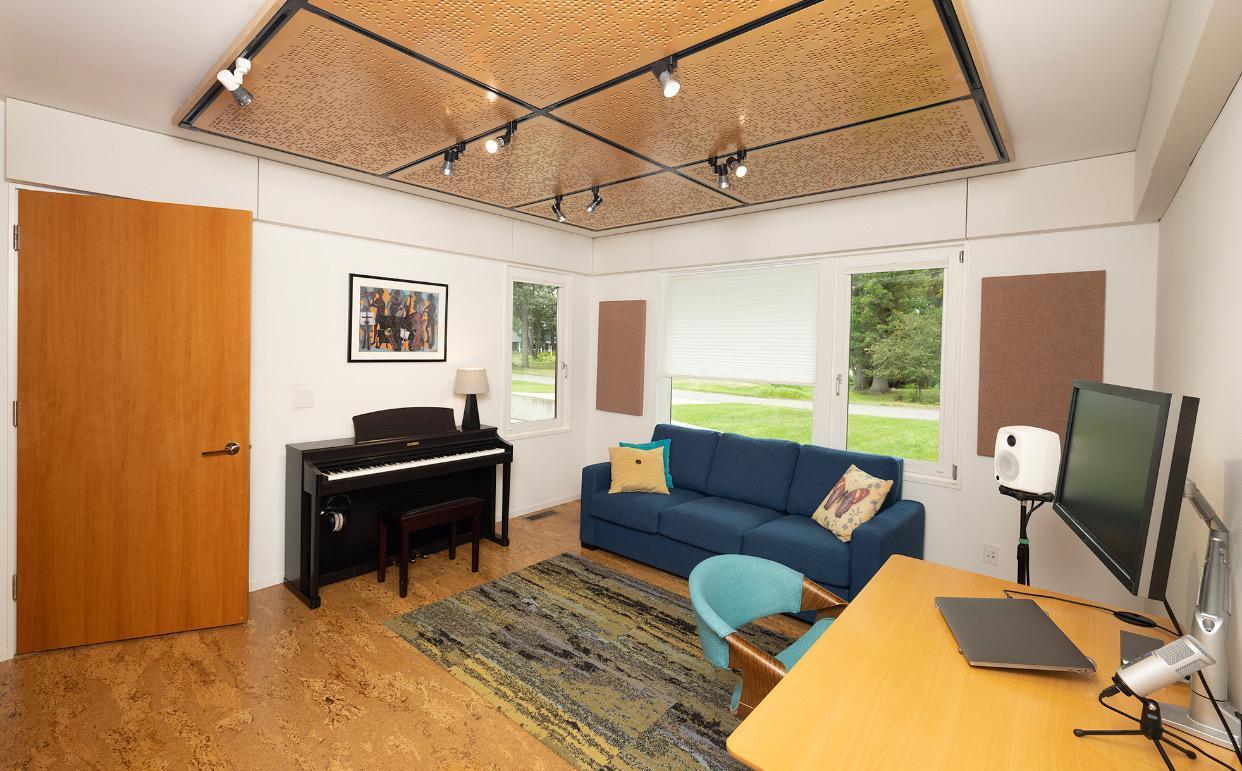 13733 Spring Lake Road Minnetonka, MN 55345 - Photo 18 of 51