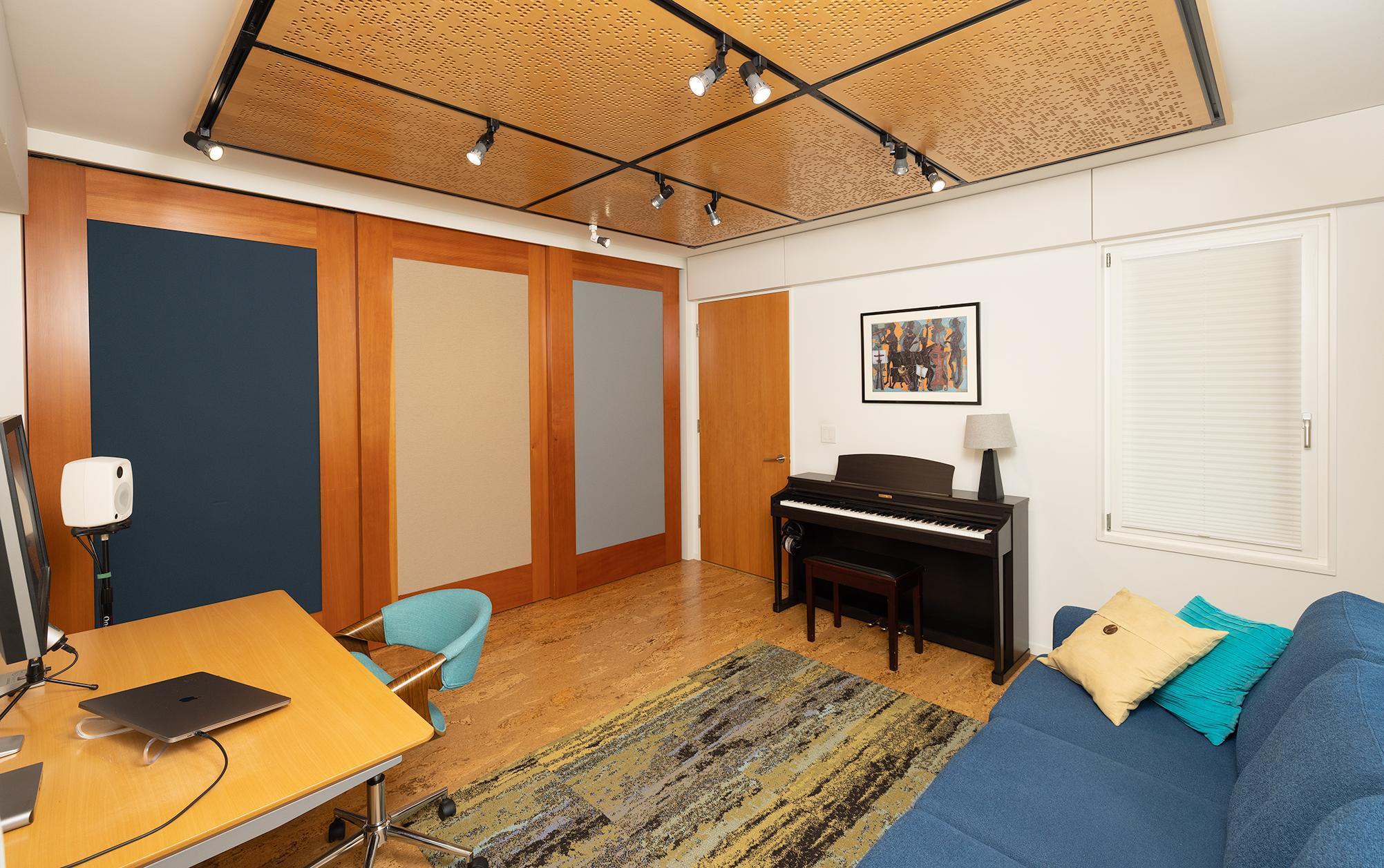 13733 Spring Lake Road Minnetonka, MN 55345 - Photo 19 of 51