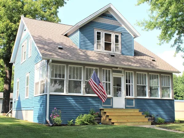 $164,900 | 341 Main Street East, Trimont, MN 56176