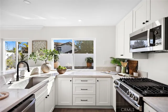 $1,849,000 | 10 Serenity Lane, Laguna Niguel, CA 92677