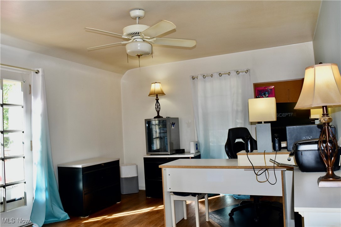 16252 Oakhill Road Cleveland, OH 44112 - Photo 15 of 28 Gallery Image 15