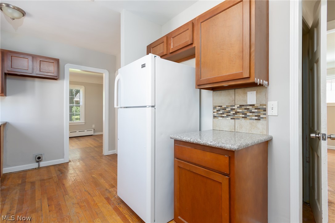 1020 Pennfield Road Cleveland, OH 44121 - Photo 9 of 35