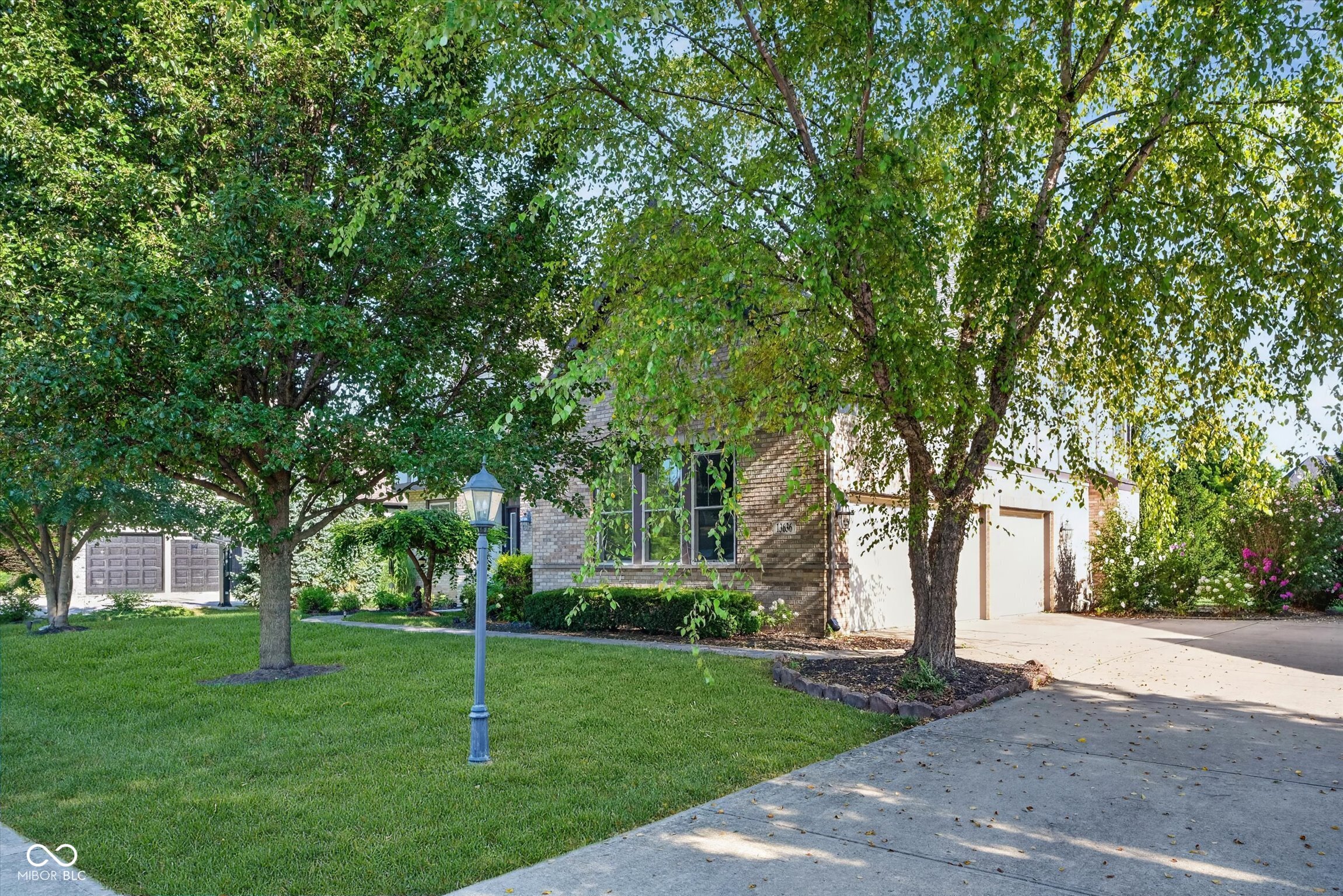 13636 Falcon Way Fishers, IN 46055 - Photo 2 of 50