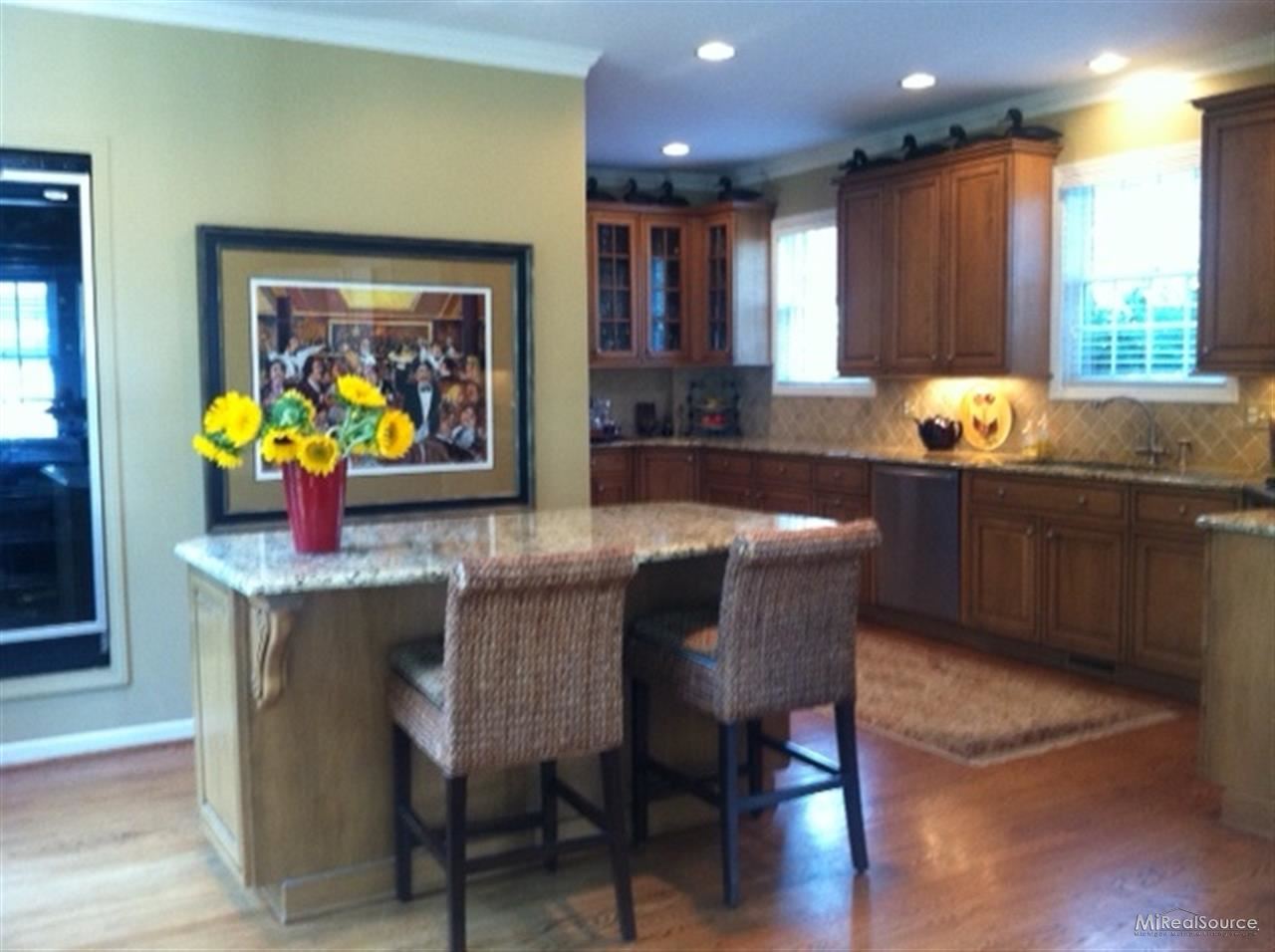 1008 Yorkshire Road Grosse Pointe, MI 48230 - Photo 10 of 30 31162644-9.JPG