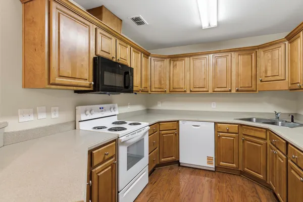 $1,895 | 1611 Quazar Road, Tallahassee, FL 32311