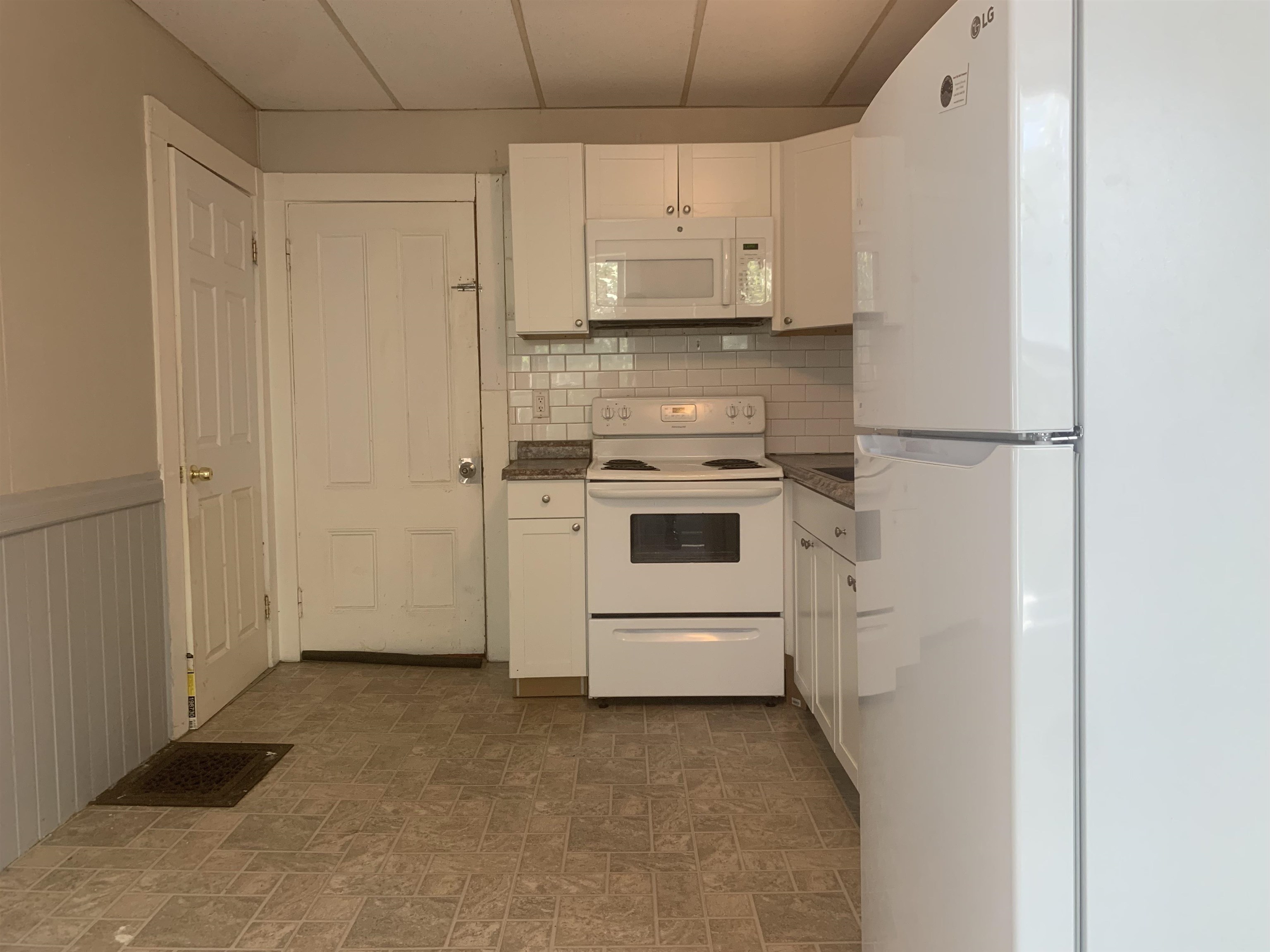 5 Pleasant Street Rochester, NH 03867 - Photo 13 of 31 Gallery Image 13