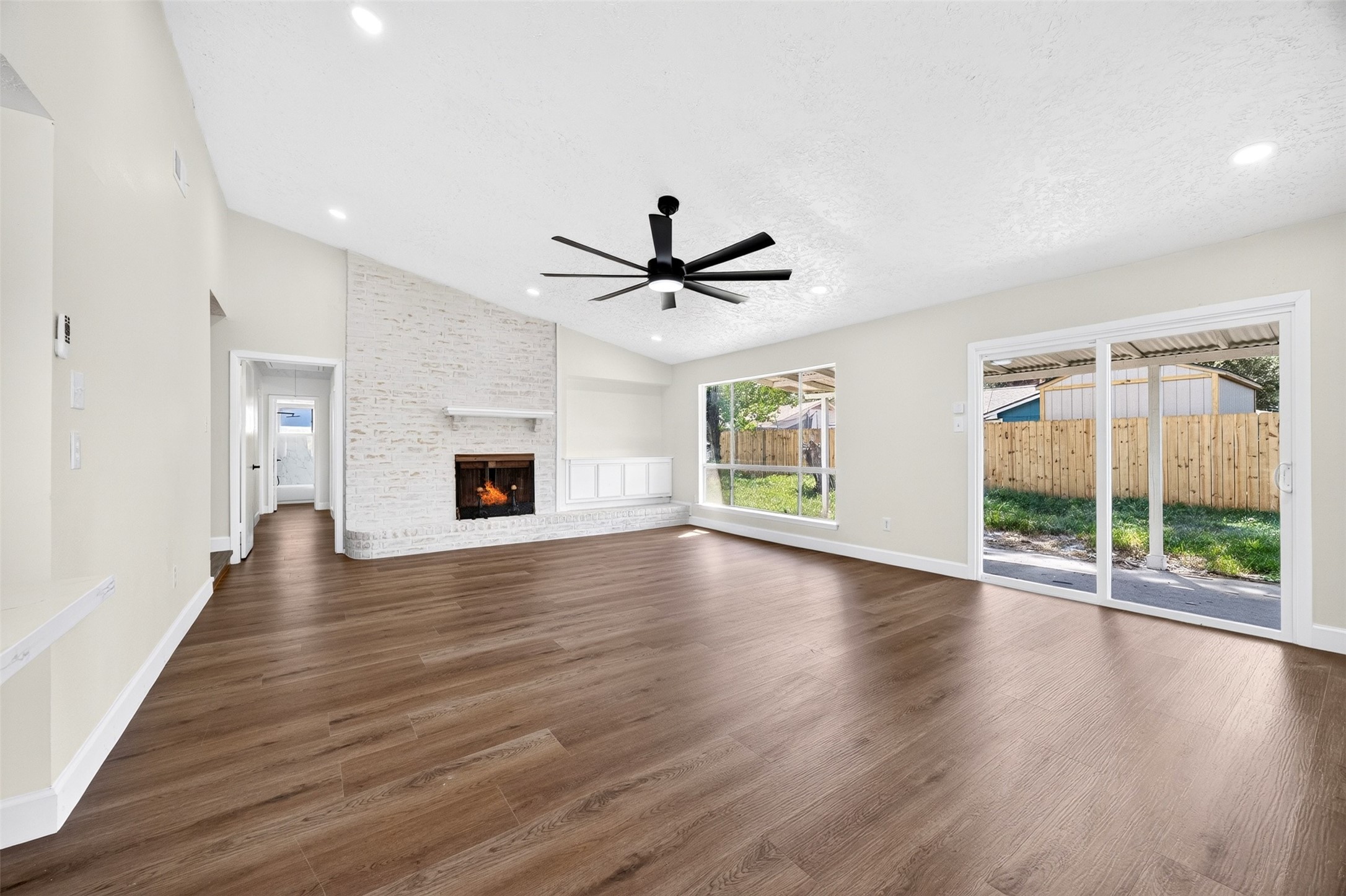 8515 Rivercross Road Houston, TX 77064 - Photo 7 of 38 Gallery Image 7