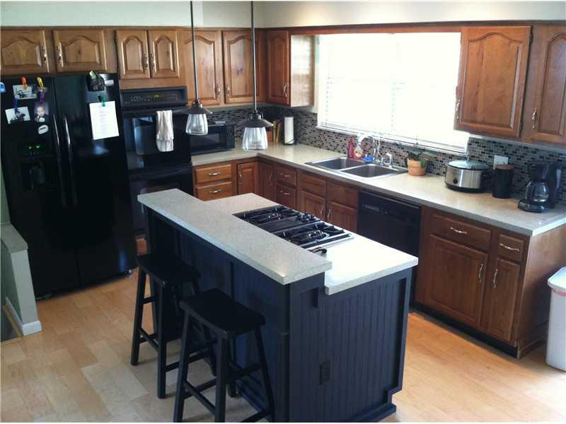 8924 Briarclift Road Indianapolis, IN 46256 - Photo 2 of 18 Gallery Image 2