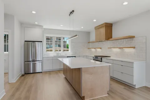 $749,900 | 15 North Hill Street, Unit A, Nashville, TN 37210