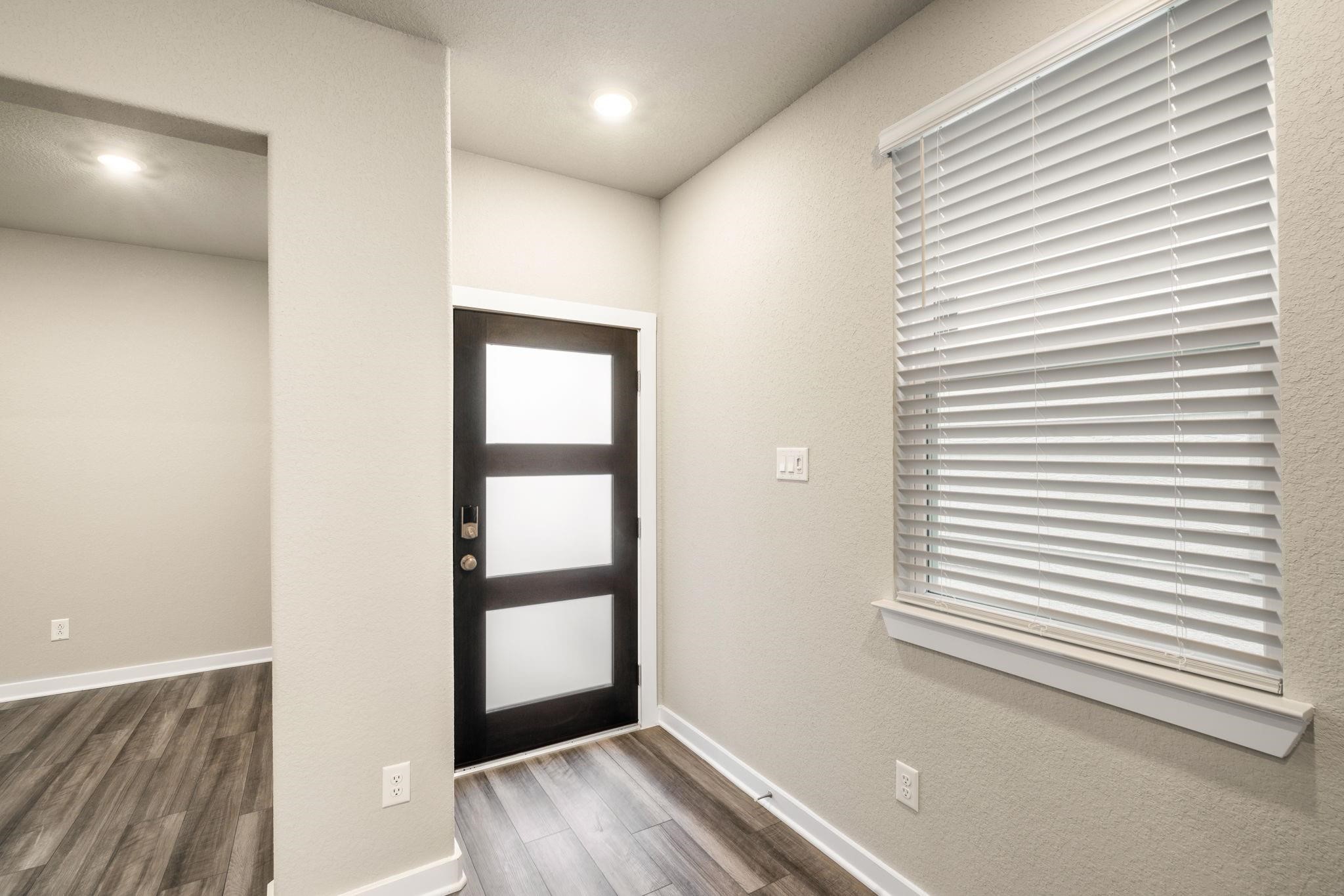8209 Rising Stream Drive Houston, TX 77063 - Photo 6 of 35