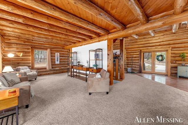 $549,900 | 3990 Croton Drive, Newaygo, MI 49337