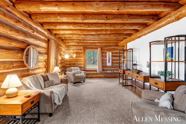 $549,900 | 3990 Croton Drive, Newaygo, MI 49337